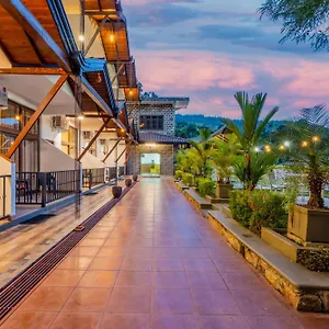 4* Отель Eagle Regency