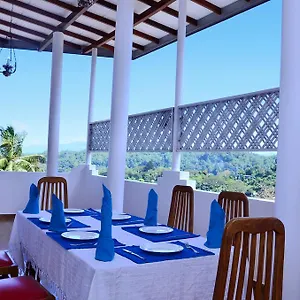  Gasthof Kandyan White Homes